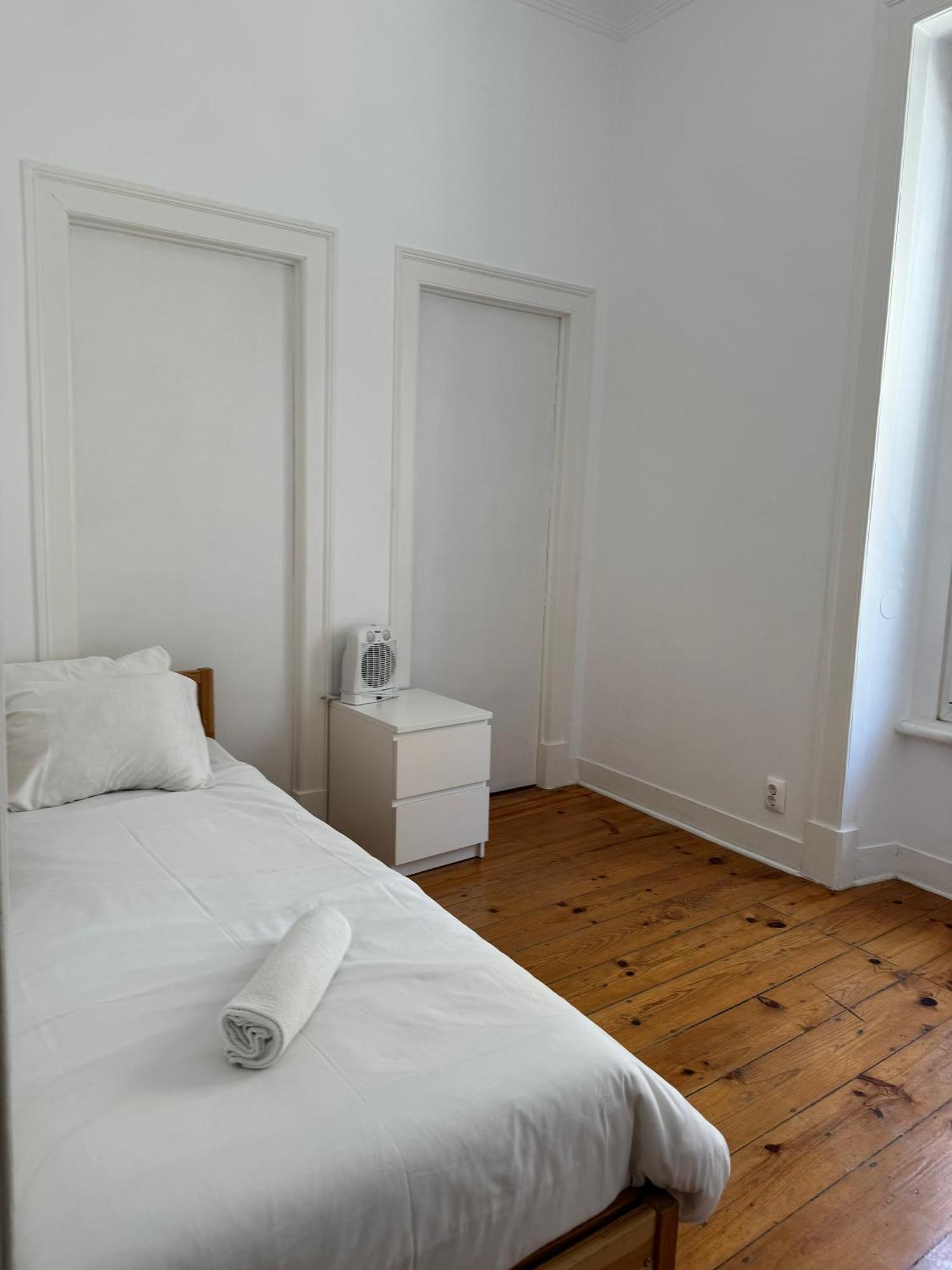 The House In Intendente Lisbon Exterior photo